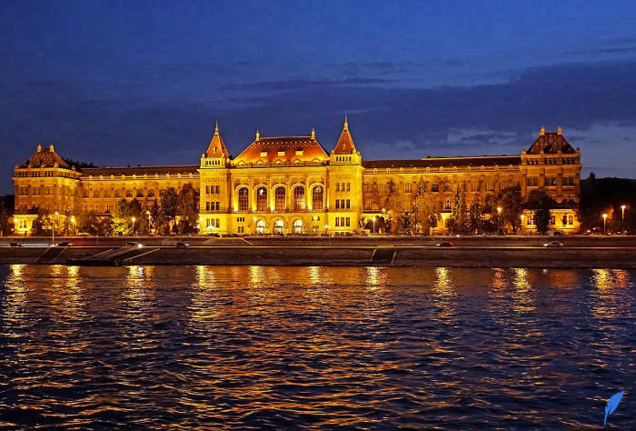 دانشگاه بوداپست یکی از بهترین دانشگاه های مجارستان است.